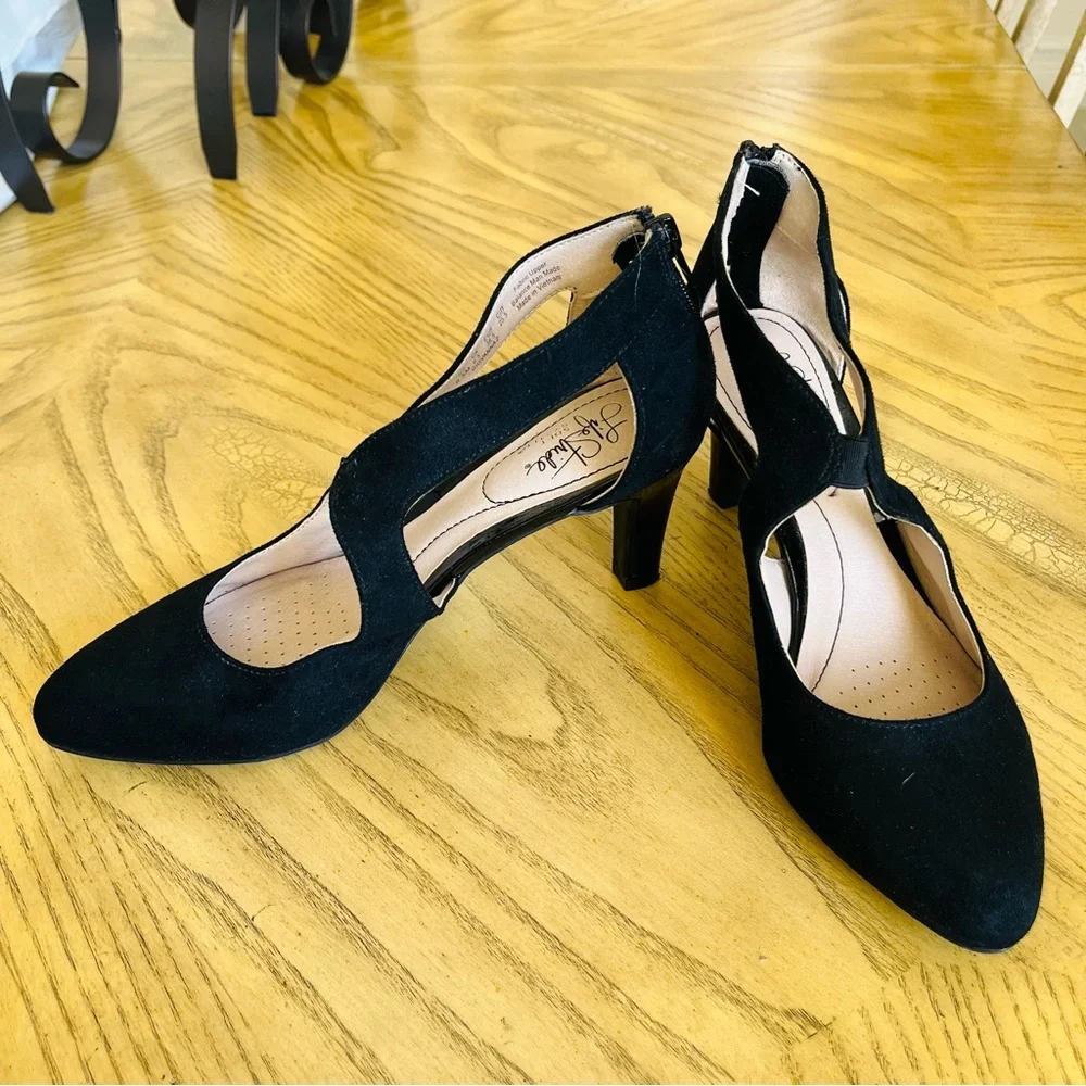 Life Stride Suede Pumps Giovanna 2